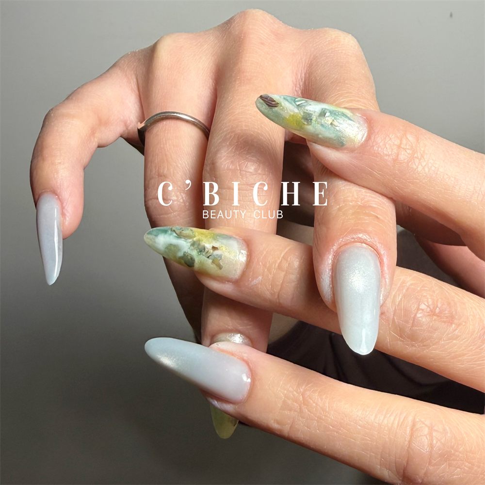 Nail art réalisé chez C'Biche